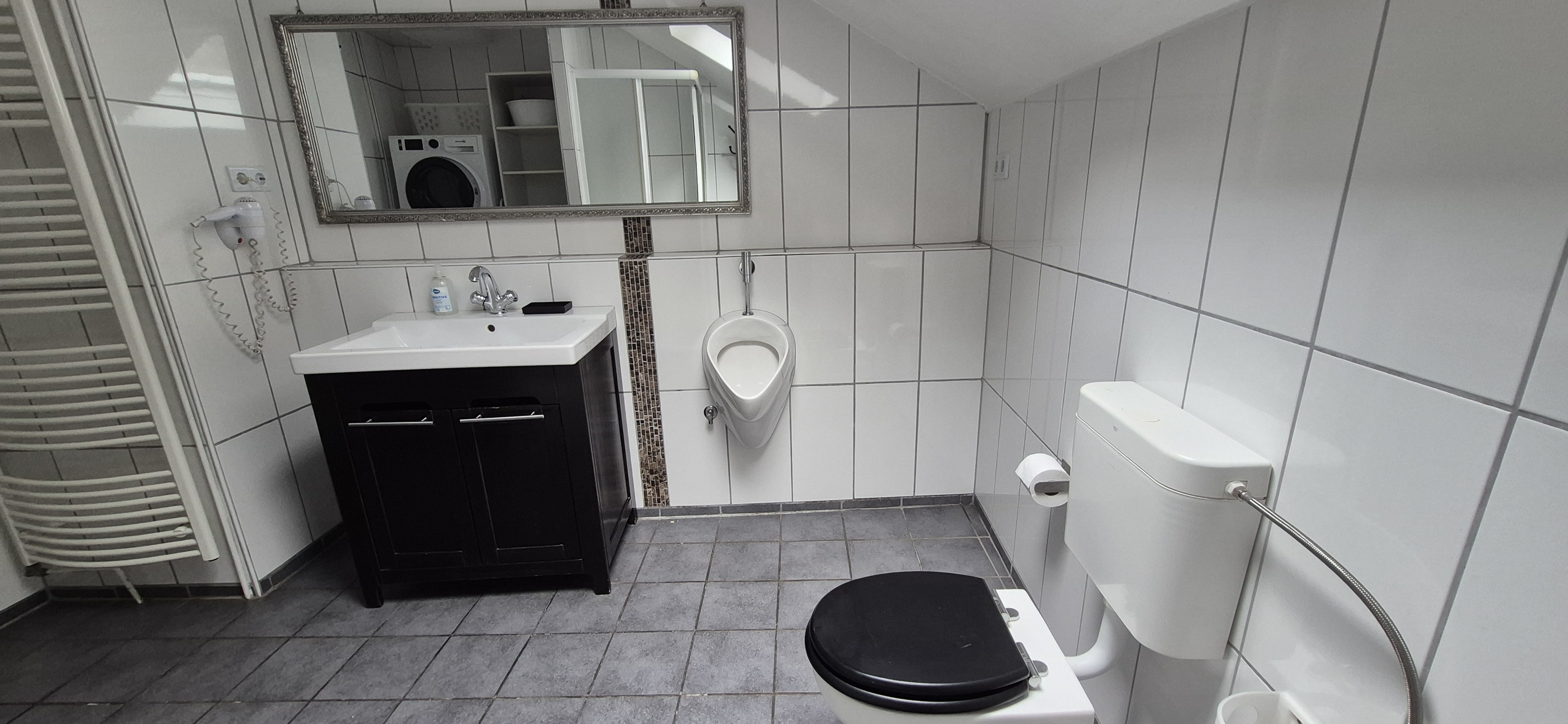 Apartment 2 Bad